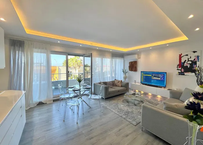 Durres Currila Relax Beach Lifestyle